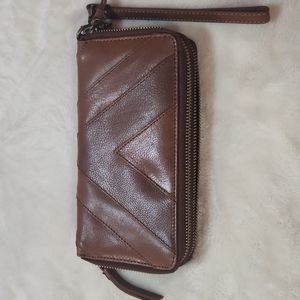 LUCKY BRAND genuine leather women wallet.